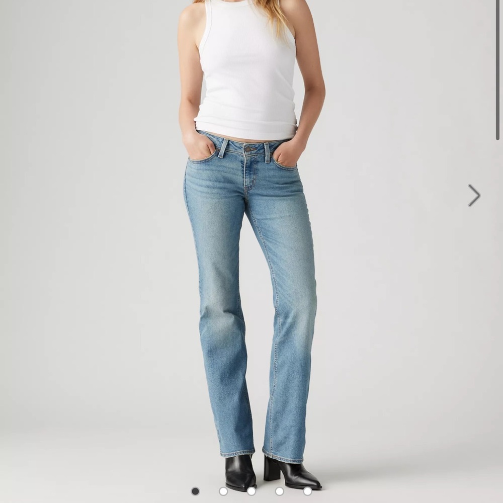 NWT Levi's Women’s Bootcut Blue Jeans